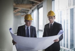 一級建造師建筑專業(yè)一年能掙多少？