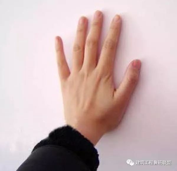 施工現(xiàn)場(chǎng)質(zhì)量檢查的八字真經(jīng)：看、摸、敲、照、靠、量、吊、套  第2張